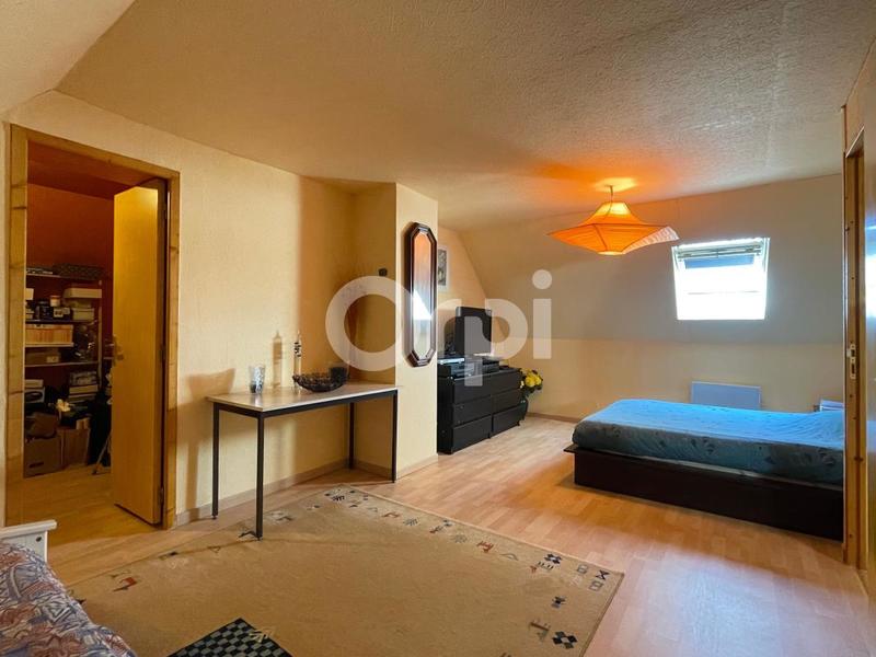 Maison - 181 m² - 6 pièces