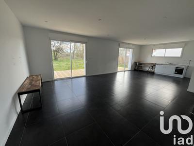 Maison - 103 m² - 4 pièces