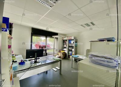 Bureau - 273 m²