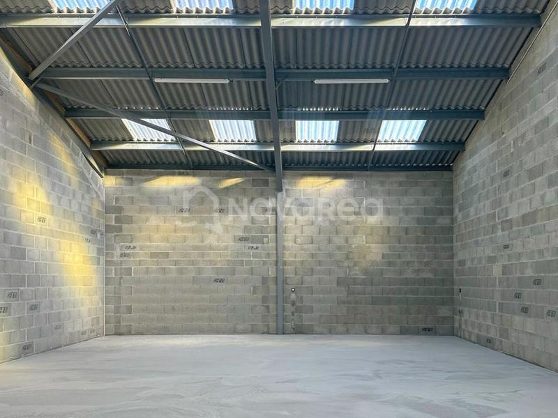 Local commercial - 147 m² - 2 pièces