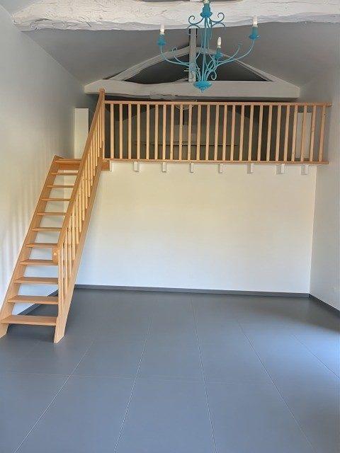 Maison - 222 m² - 10 pièces