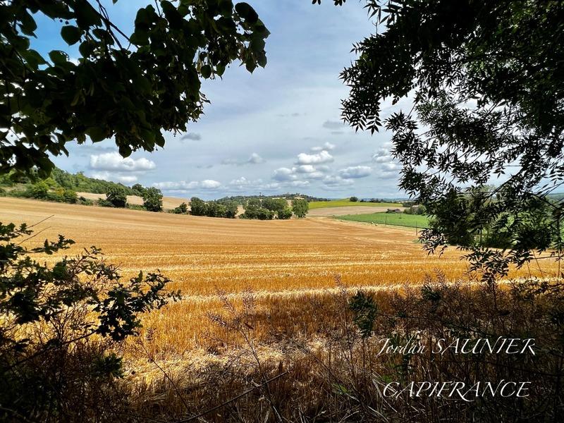 Maison traditionnelle - 157 m² - 6 pièces