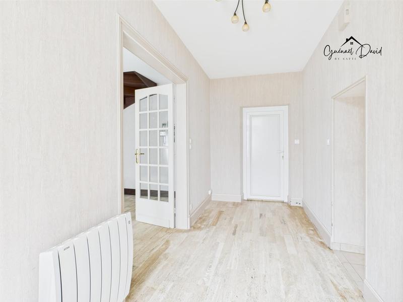 Maison - 133 m² - 7 pièces