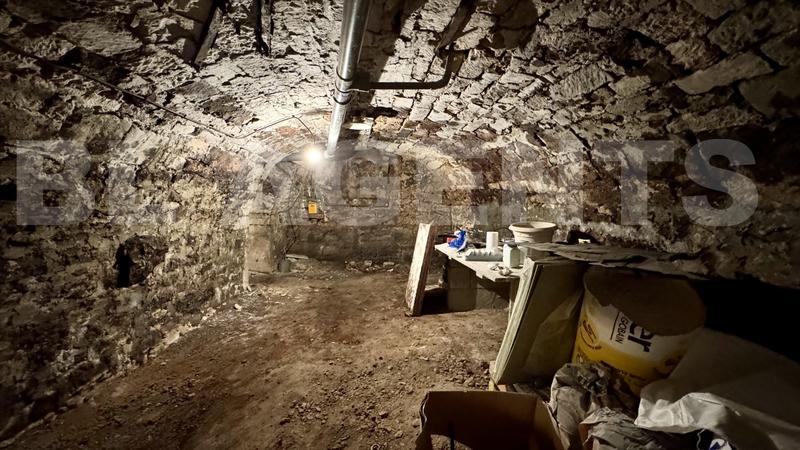 Maison de ville - 235 m² - 9 pièces