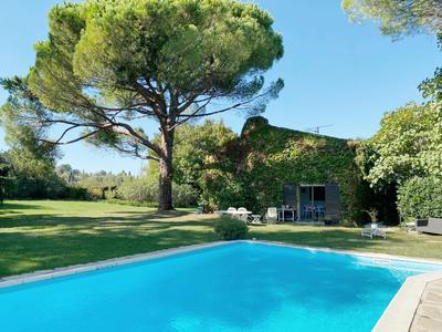 Villa - 202 m² - 5 pièces