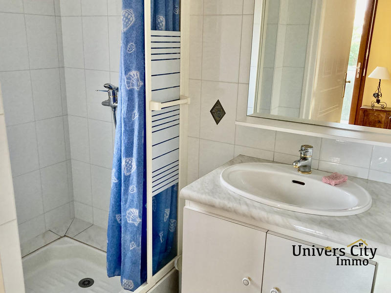 Maison contemporaine - 177 m² - 7 pièces