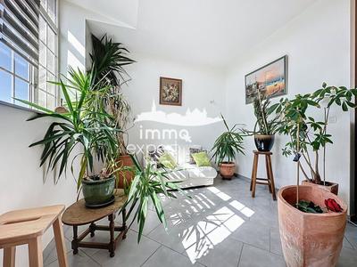 Appartement - 104 m² - 3 pièces