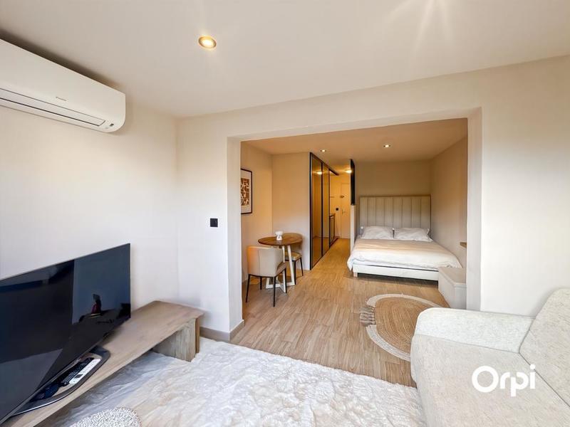 Studio - 27 m² - 2 pièces