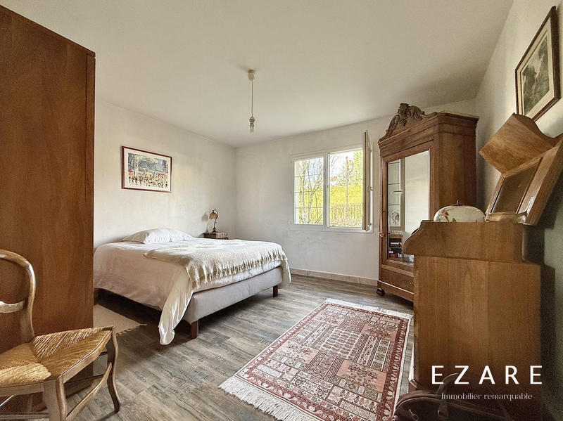 Maison - 230 m² - 8 pièces