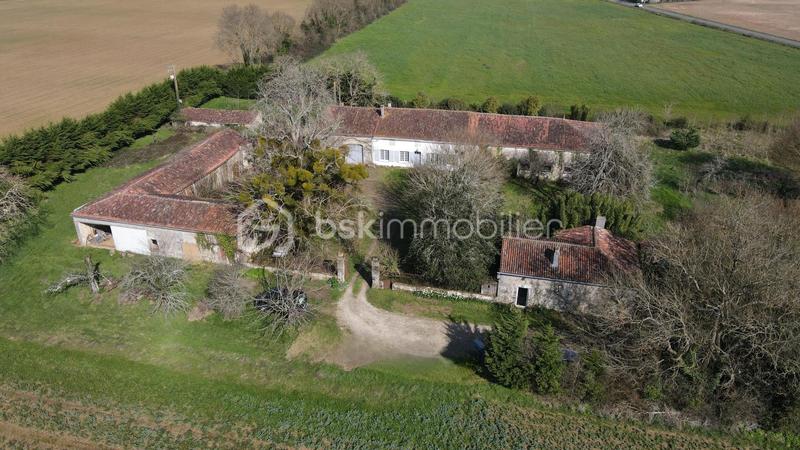 Corps de ferme - 122 m² - 6 pièces