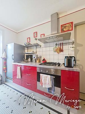 Maison - 95 m² - 5 pièces