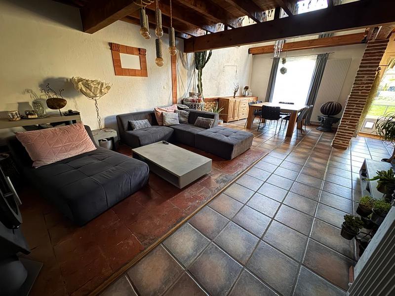 Maison de ville - 240 m² - 7 pièces