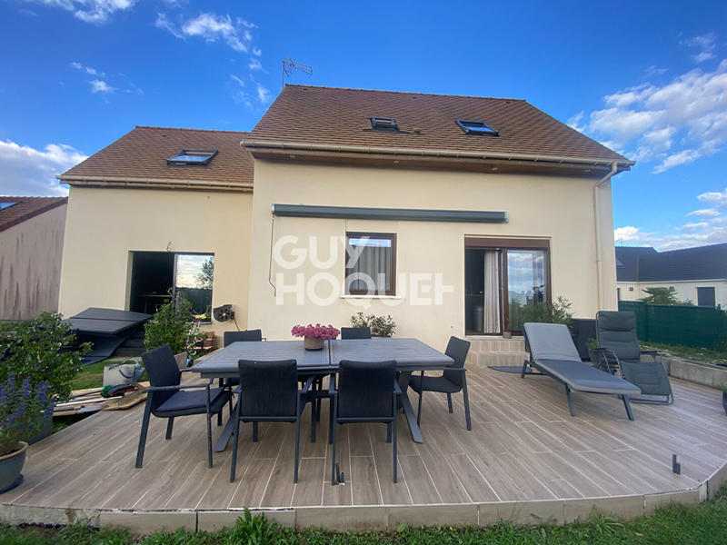 Maison - 92 m² - 5 pièces