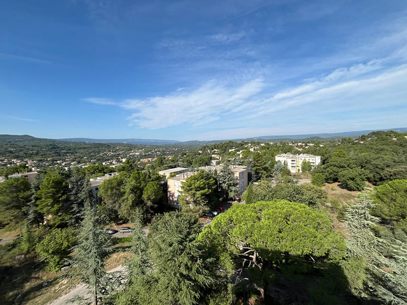 Appartement - 104 m² - 5 pièces