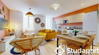 Chambre - 11 m² - 1 pièce