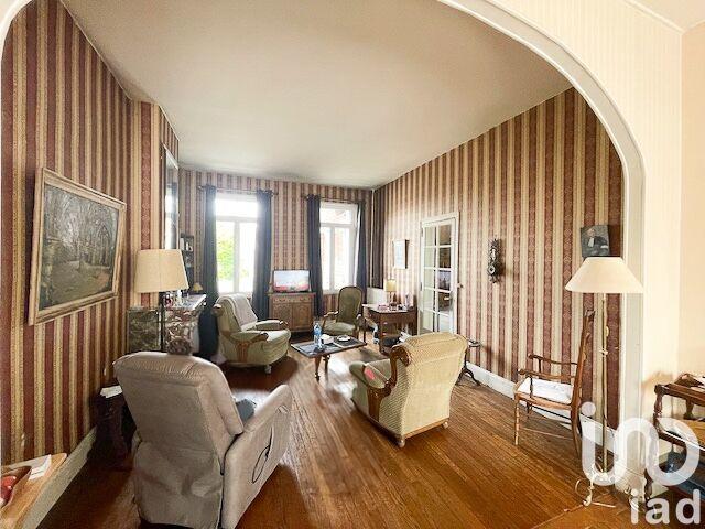 Maison - 340 m² - 11 pièces