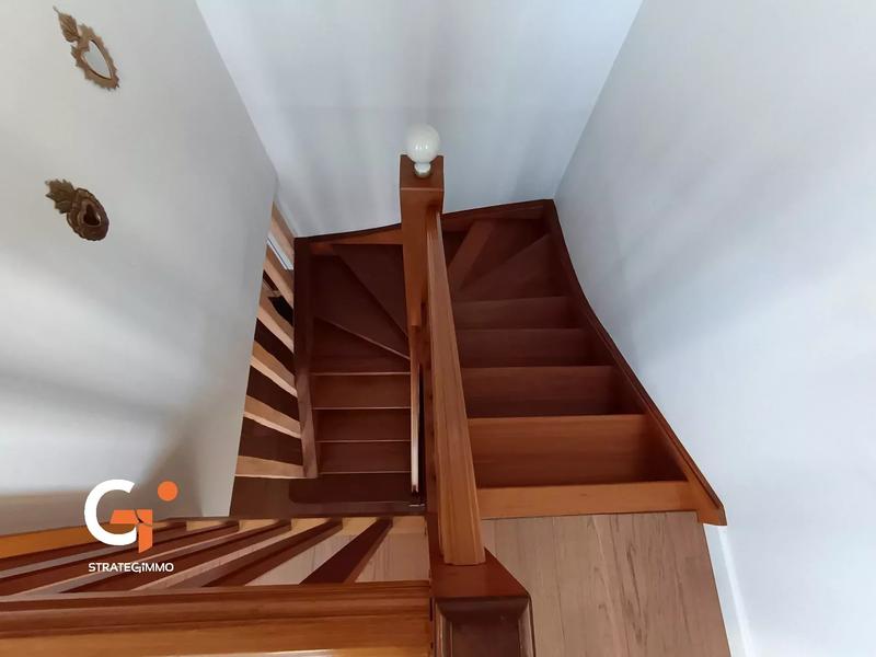 Maison - 136 m² - 7 pièces