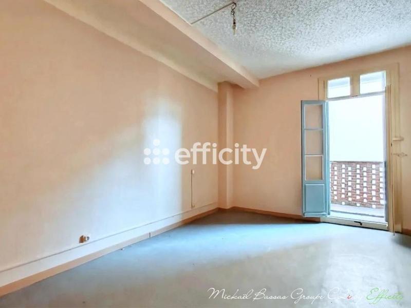 Immeuble - 120 m² - 7 pièces