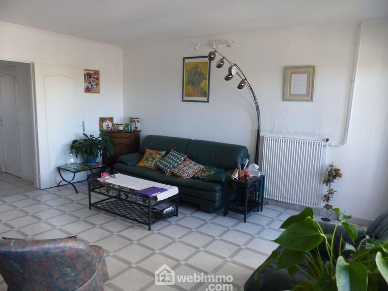 Appartement - 99 m² - 5 pièces