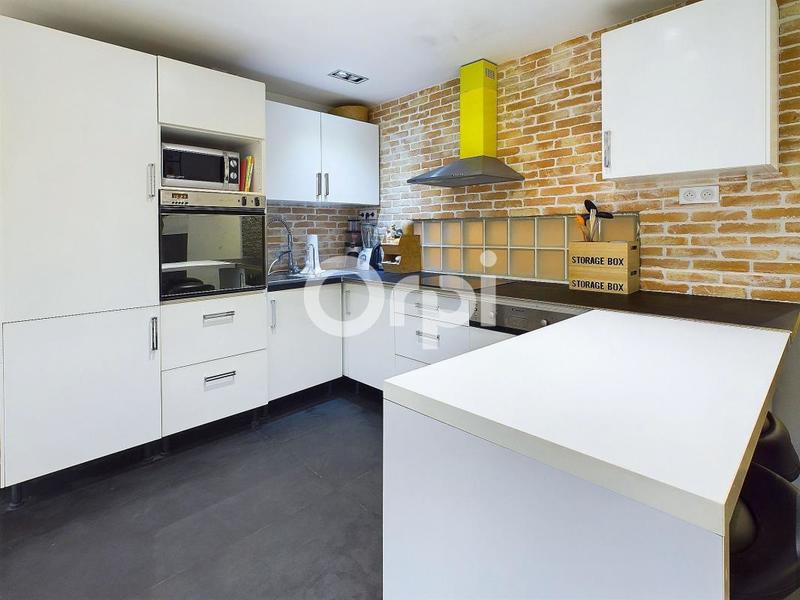 Loft - 84 m² - 3 pièces