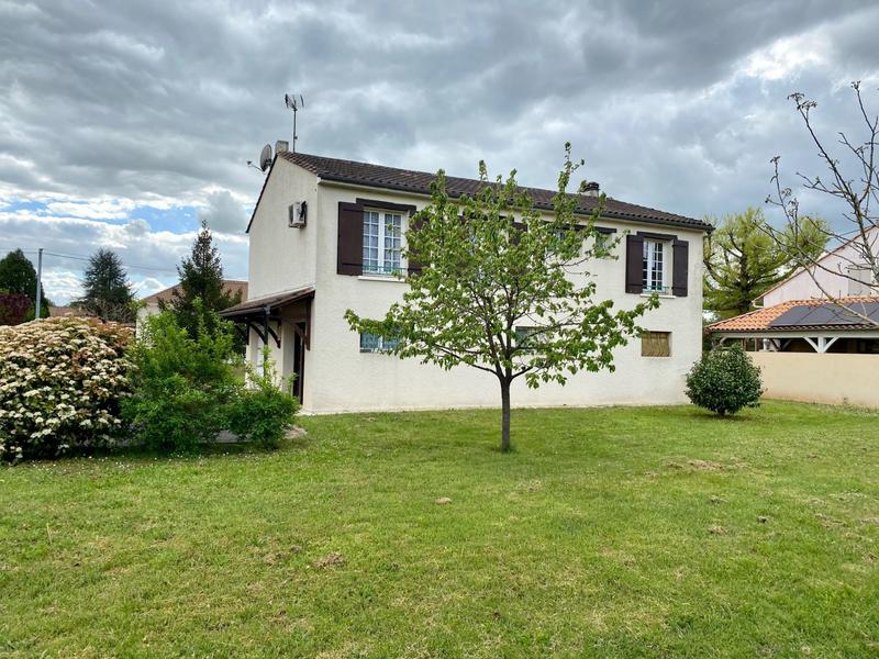 Maison traditionnelle - 123 m² - 6 pièces