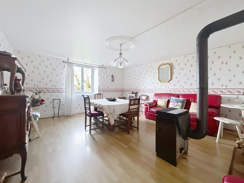 Maison ancienne - 180 m² - 8 pièces