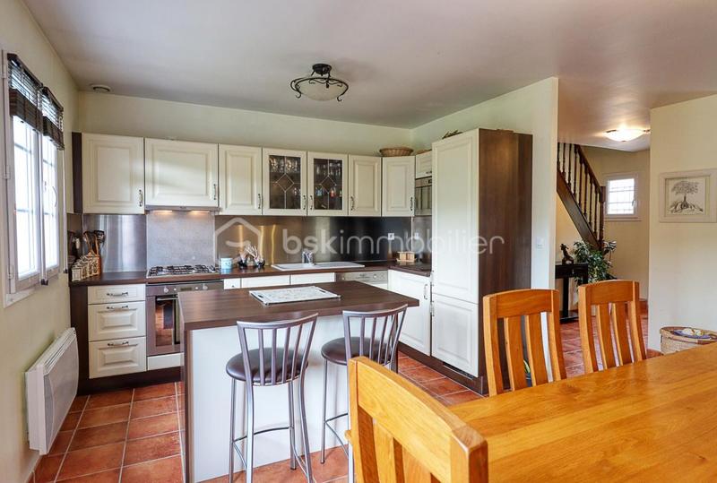 Maison - 112 m² - 6 pièces