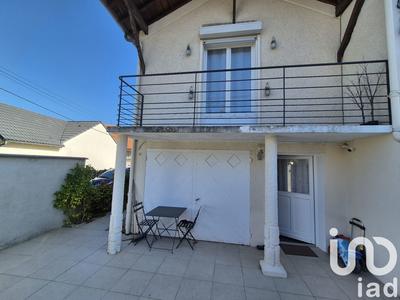 Maison - 93 m² - 5 pièces
