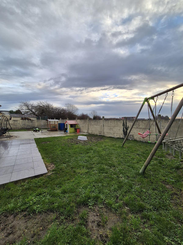 Maison - 110 m² - 7 pièces