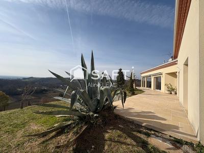 Maison - 158 m² - 5 pièces