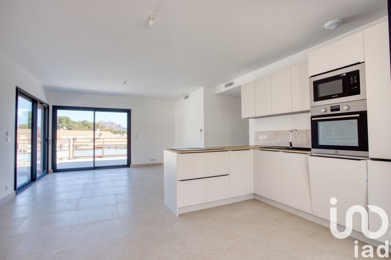 Appartement - 98 m² - 4 pièces