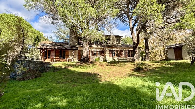 Maison - 155 m² - 5 pièces