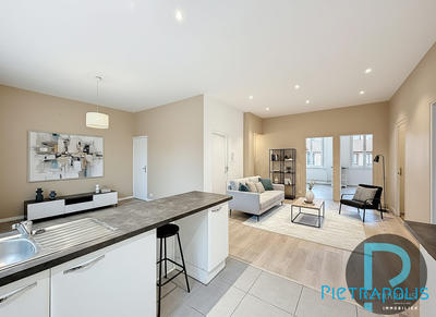 Appartement - 92 m² - 4 pièces