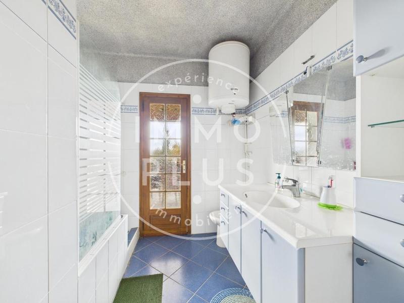 Maison - 180 m² - 7 pièces