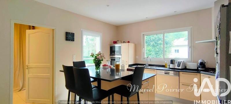 Maison - 190 m² - 6 pièces