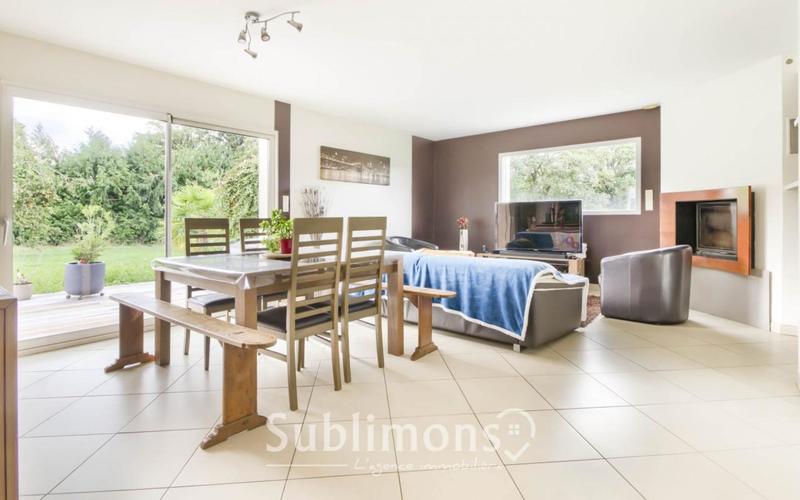 Maison traditionnelle - 124 m² - 6 pièces