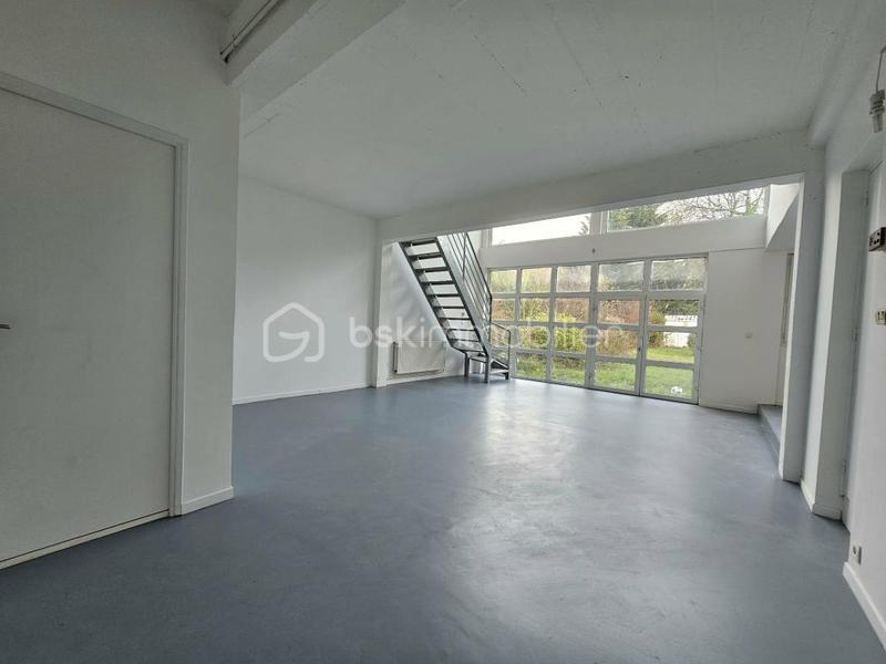 Loft - 172 m² - 7 pièces