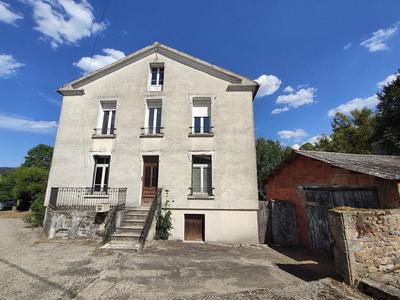 Maison - 190 m² - 10 pièces