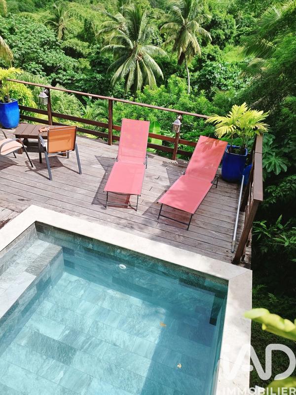 Maison - 200 m² - 6 pièces