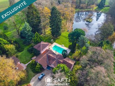 Villa - 213 m² - 6 pièces