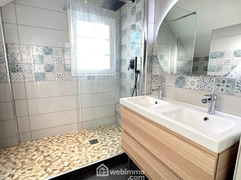 Maison - 160 m² - 7 pièces