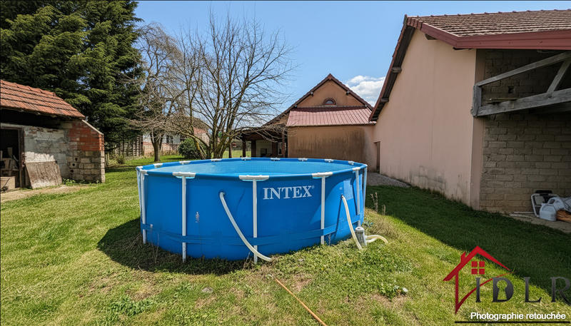 Maison - 240 m² - 9 pièces