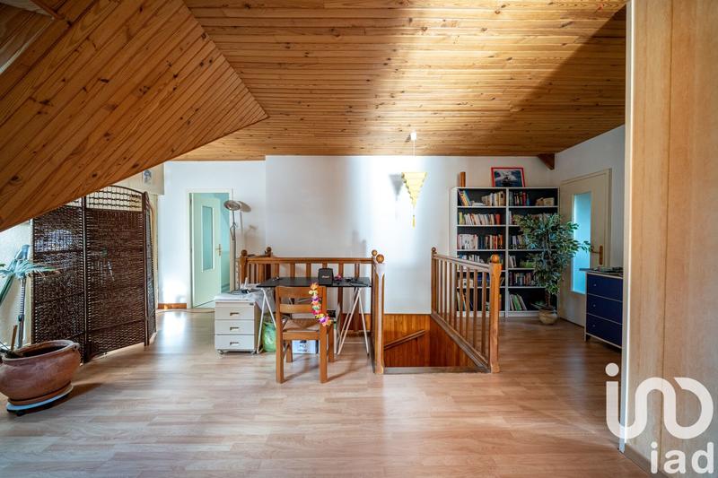 Maison - 346 m² - 11 pièces