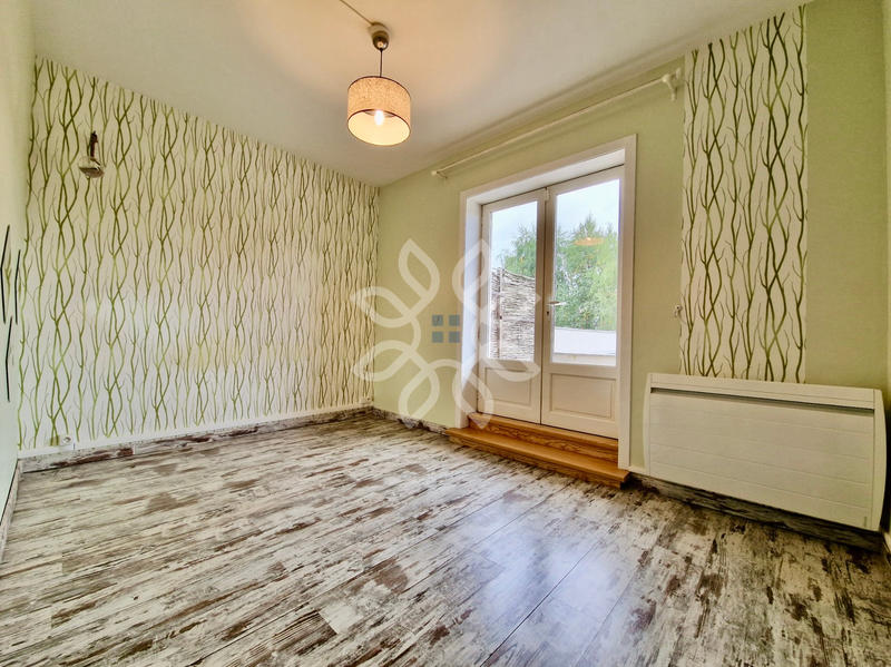 Propriété - 361 m² - 10 pièces