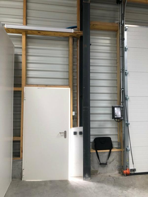 Local d'activité / Entrepôt - 150 m²