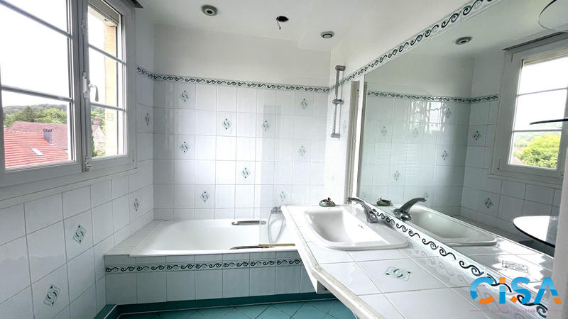 Maison ancienne - 177 m² - 8 pièces