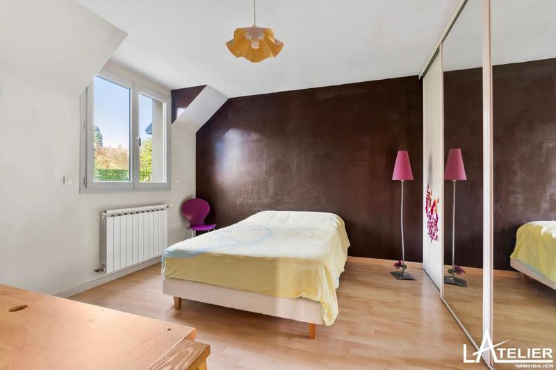 Maison - 196 m² - 7 pièces