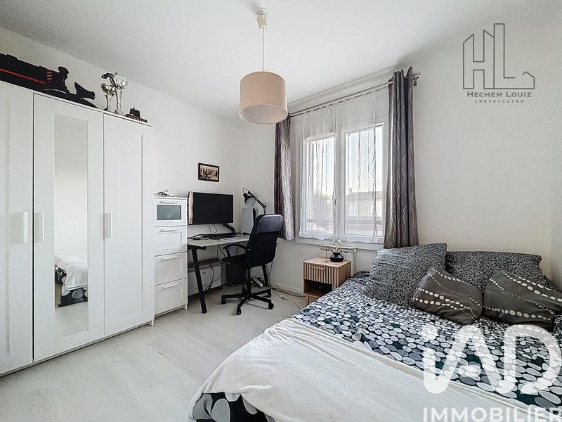 Maison - 94 m² - 5 pièces