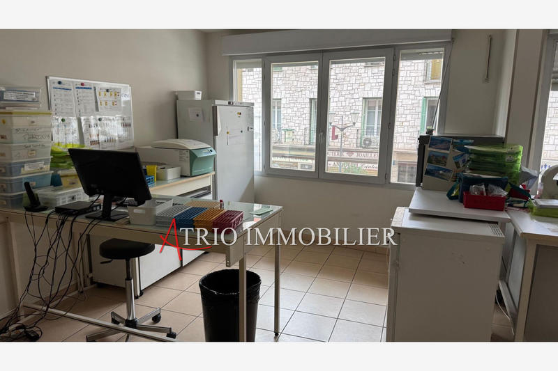 Local commercial - 152 m²