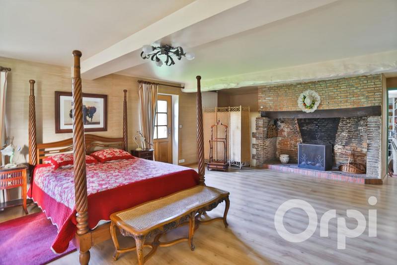 Maison - 296 m² - 9 pièces